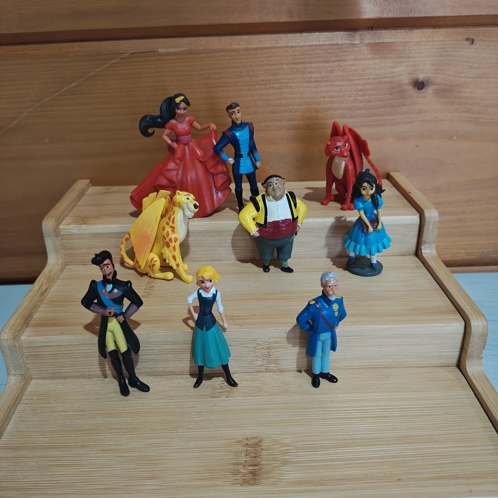 Disney 2017 Elena of Avalor My Busy Book With Playmats and Figures Very Rare HTF - Picture 8 of 10